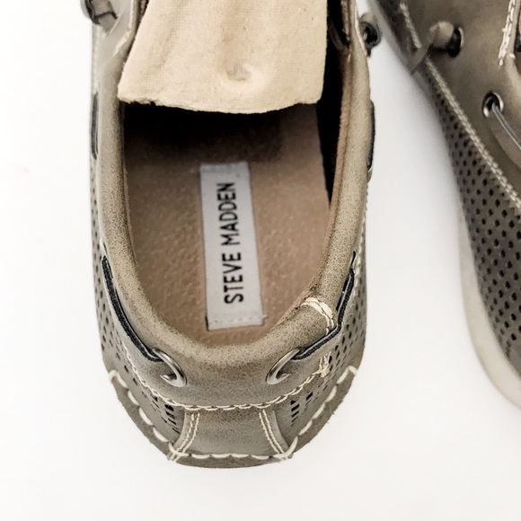 STEVE MADDEN Gray Perforated Casual Boat Shoes - Picture 6 of 6